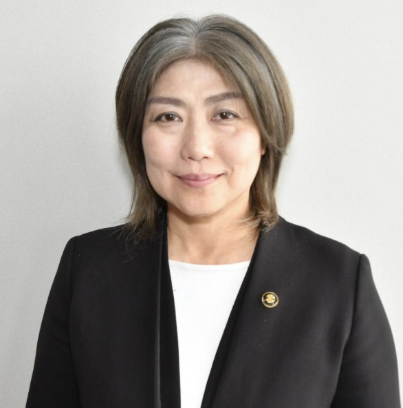 田久保真紀 卒業証書